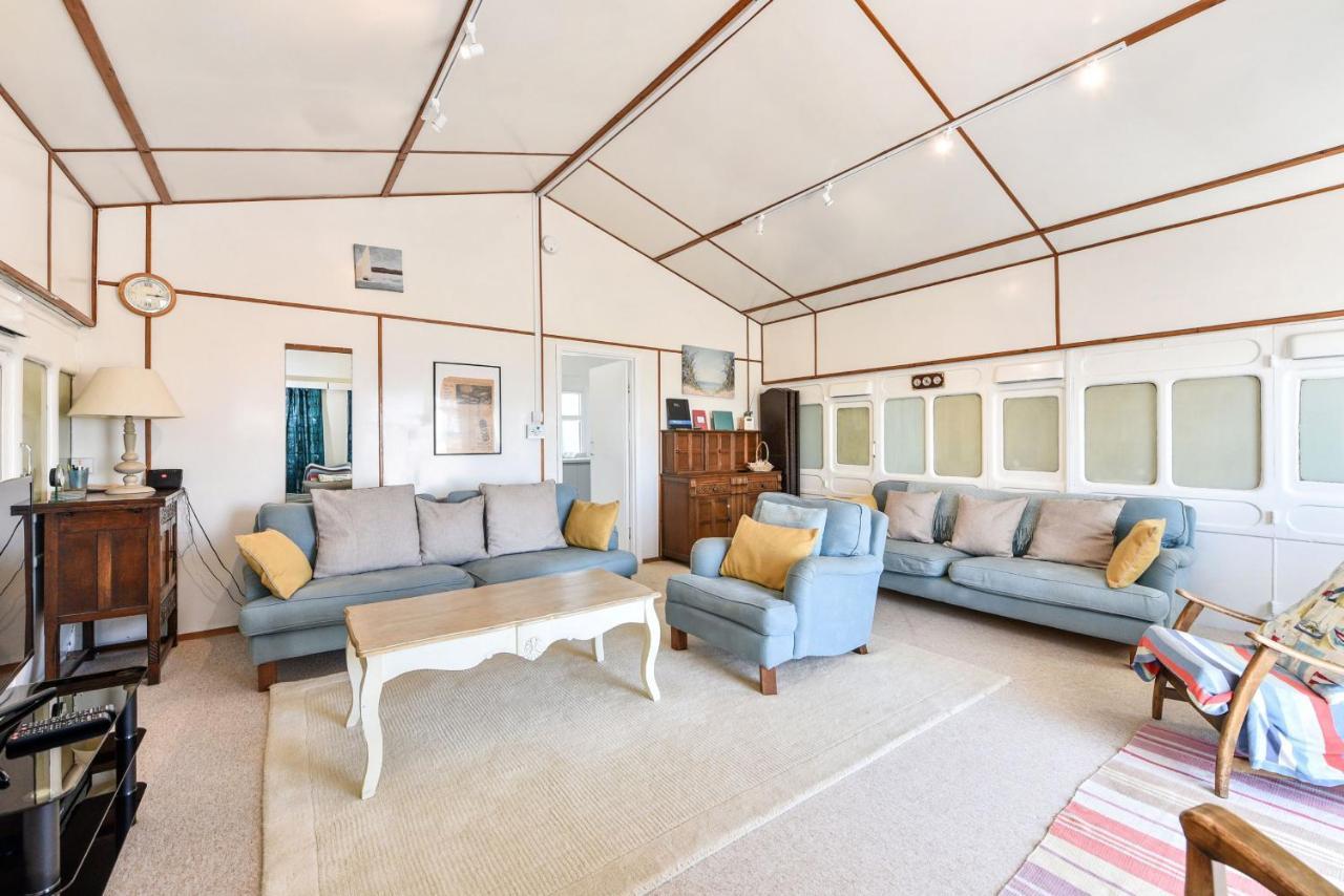 Seasidings, Pagham Villa Kültér fotó