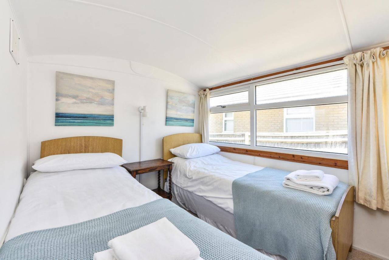 Seasidings, Pagham Villa Kültér fotó