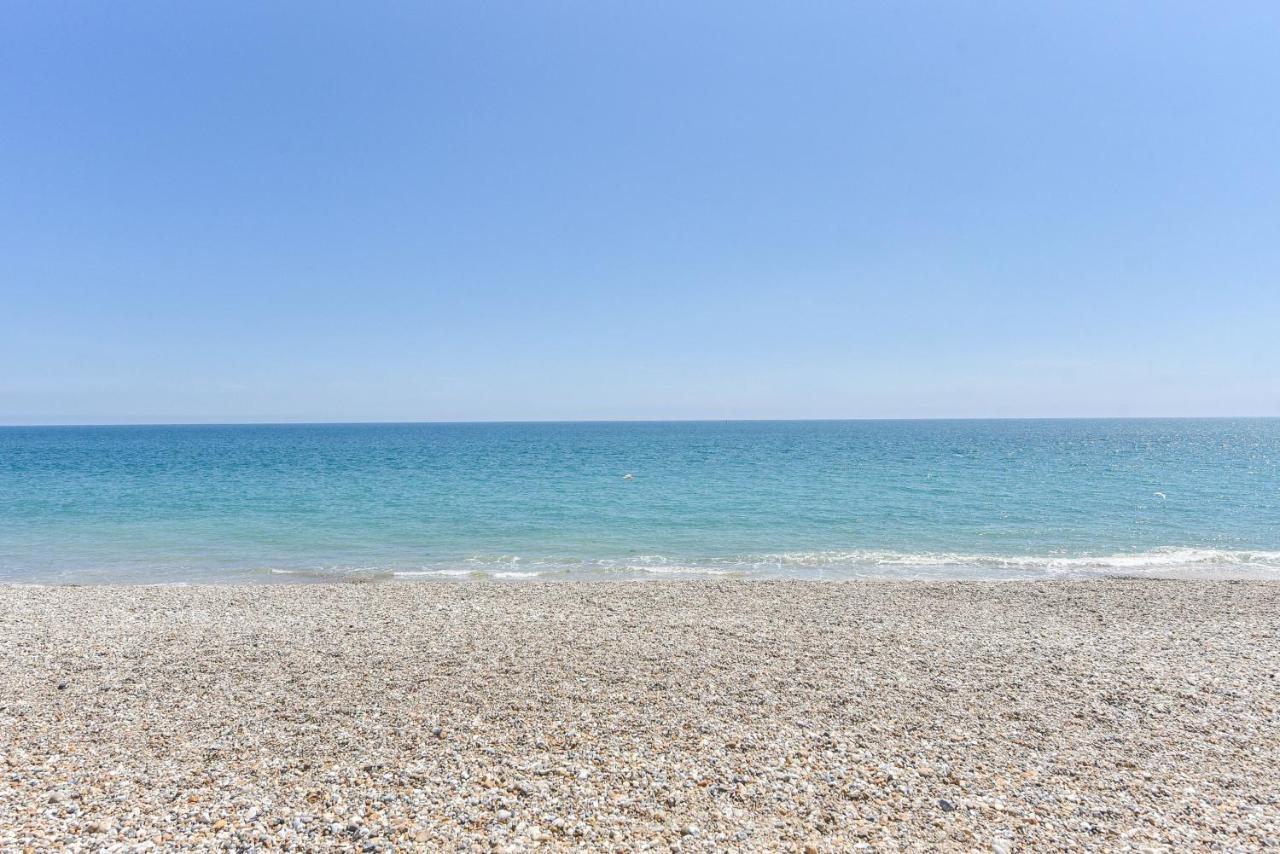 Seasidings, Pagham Villa Kültér fotó